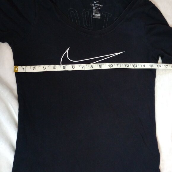 Nike Tee - Picture 6 of 7